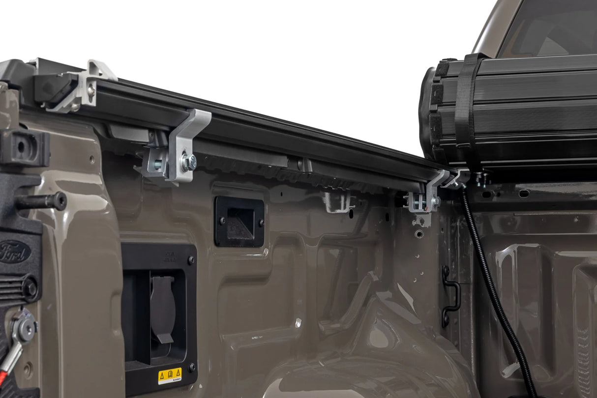 Rough Country Hard Roll Up Bed Cover 5' Bed | Ford Ranger 2WD/4WD (2024-2025)