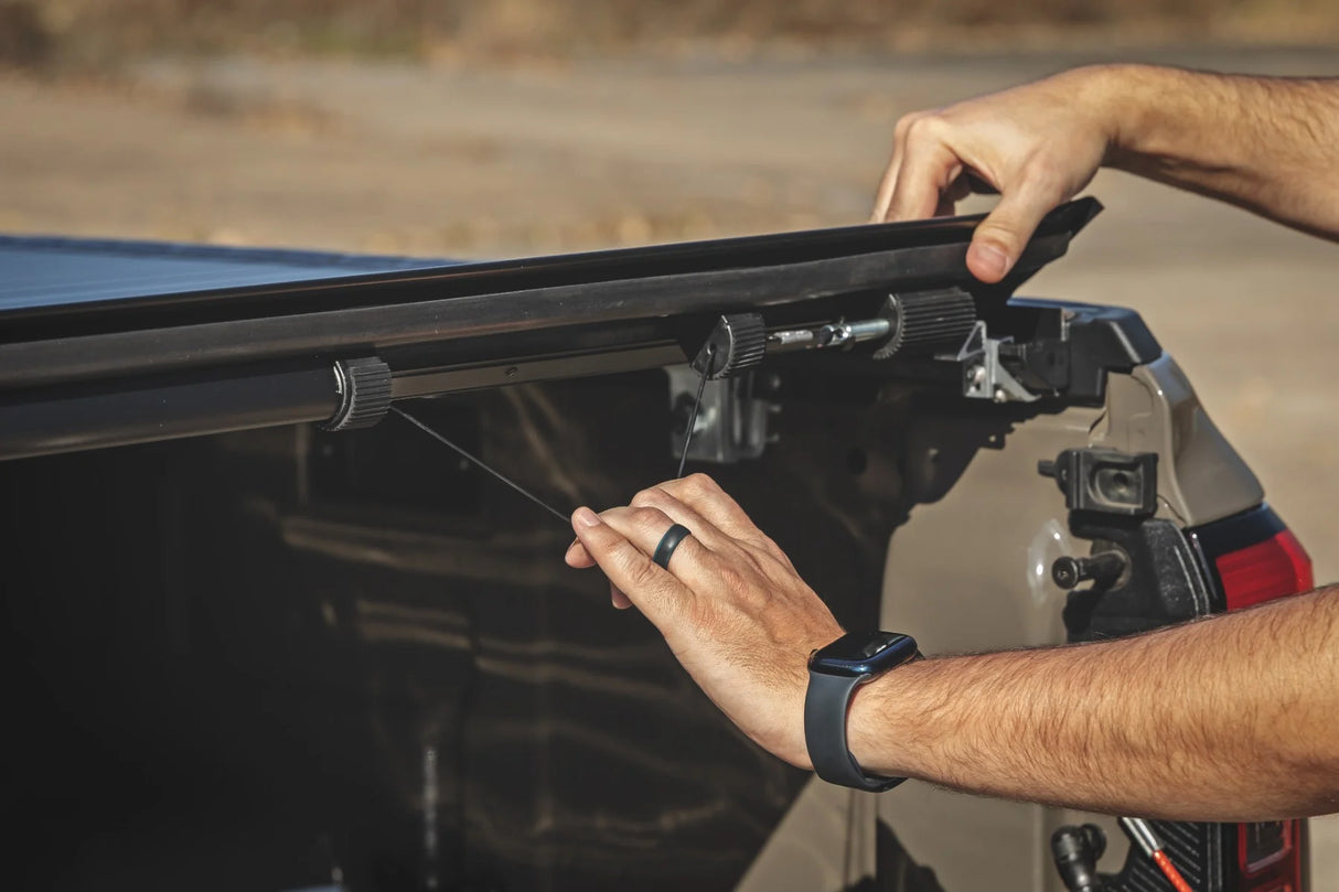 Rough Country Hard Roll Up Bed Cover 5' Bed | Ford Ranger 2WD/4WD (2024-2025)