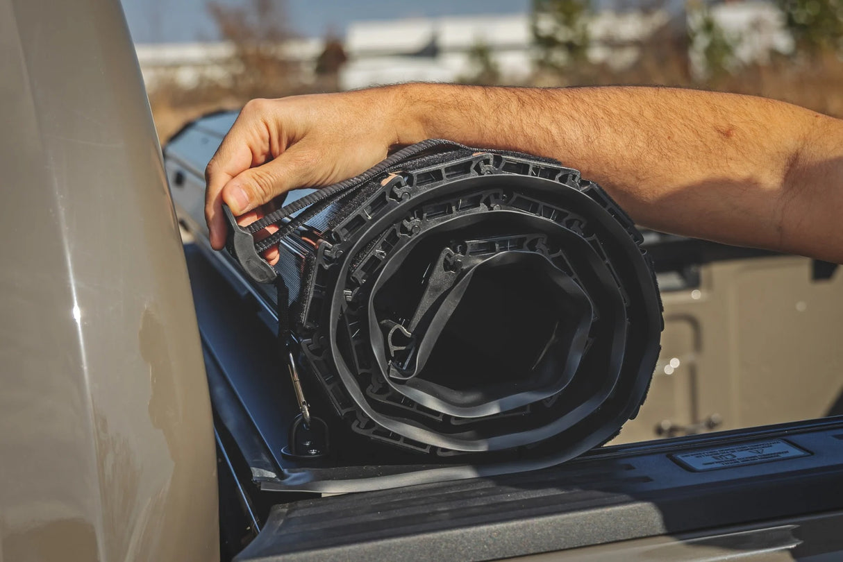 Rough Country Hard Roll Up Bed Cover 5' Bed | Ford Ranger 2WD/4WD (2024-2025)