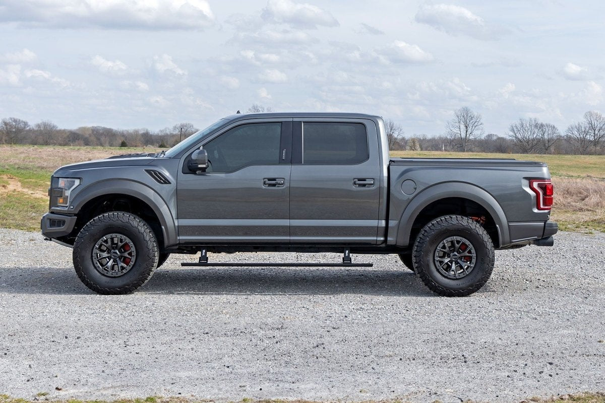 Rough Country - Rough Country Power Running Boards Dual Electric Motor Ford F - 150 (15 - 25) | F - 250/F - 350 Super Duty (17 - 25)