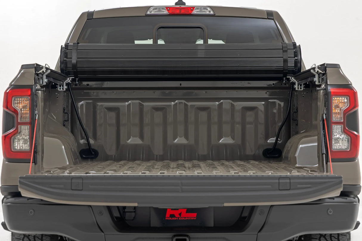 Rough Country Hard Roll Up Bed Cover 5' Bed | Ford Ranger 2WD/4WD (2024-2025)
