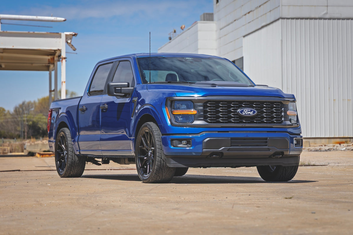 Rough Country 3 Inch Lowering Kit 5 Inch Rear Lowering | M1 | Ford F-150 4WD (2015-2026)
