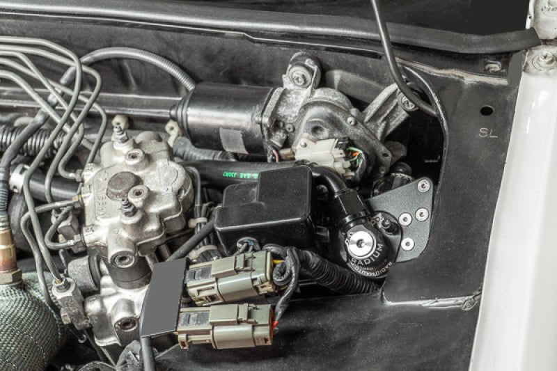 Radium Engineering - Radium Engineering Dual Catch Can Kit Nissan R32 Skyline GT-R Fluid Lock