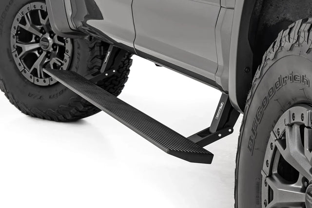 Rough Country - Rough Country Power Running Boards Dual Electric Motor Ford F - 150 (15 - 25) | F - 250/F - 350 Super Duty (17 - 25)