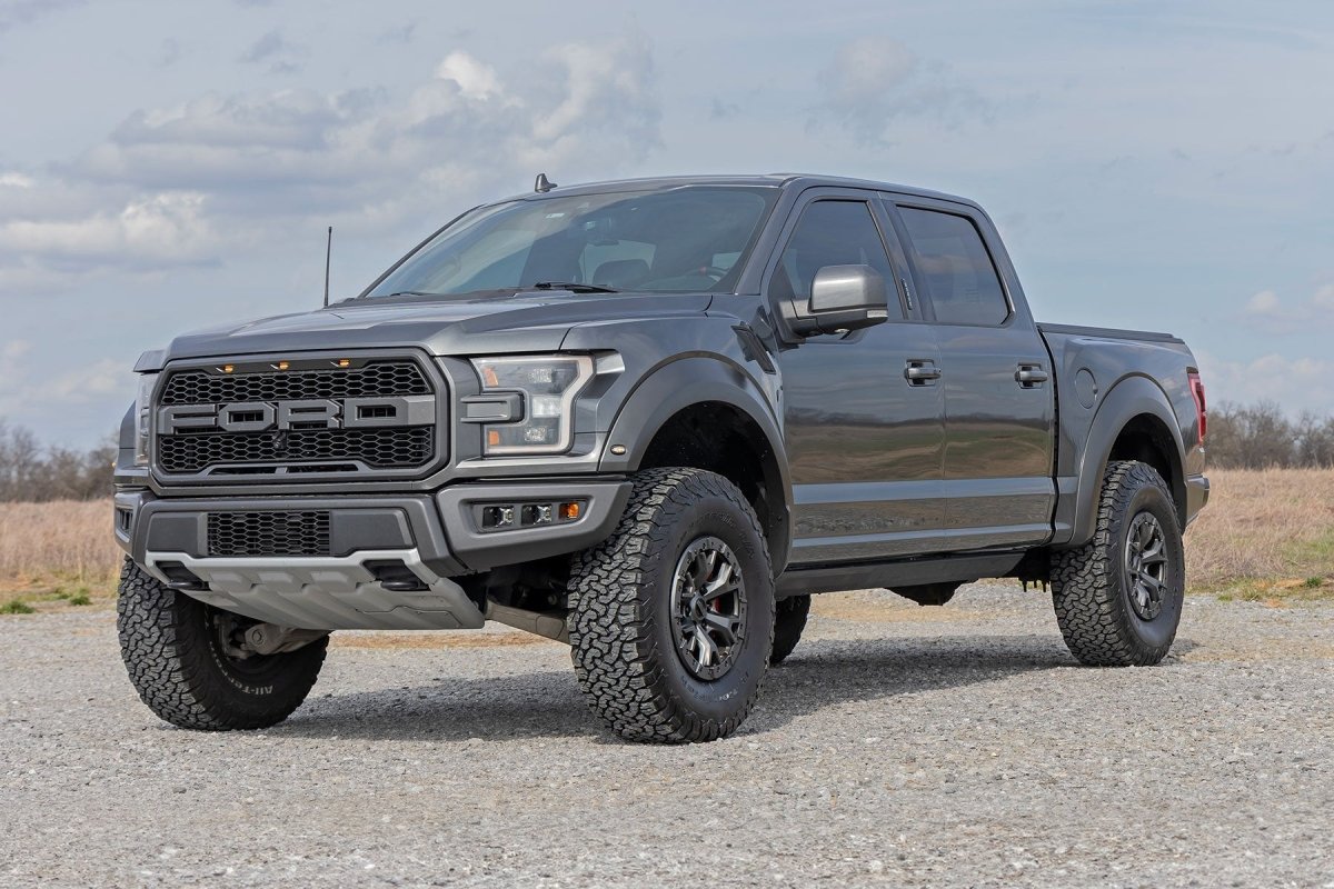 Rough Country - Rough Country Power Running Boards Dual Electric Motor Ford F - 150 (15 - 25) | F - 250/F - 350 Super Duty (17 - 25)