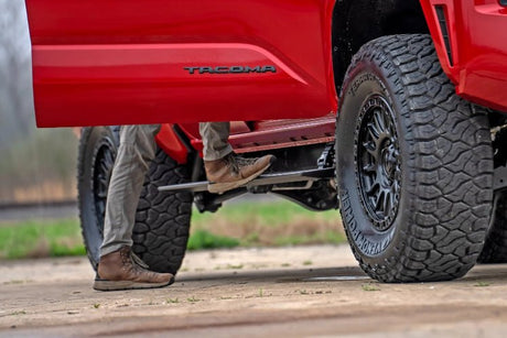 Rough Country - Rough Country Power Running Boards - Panda Motorworks