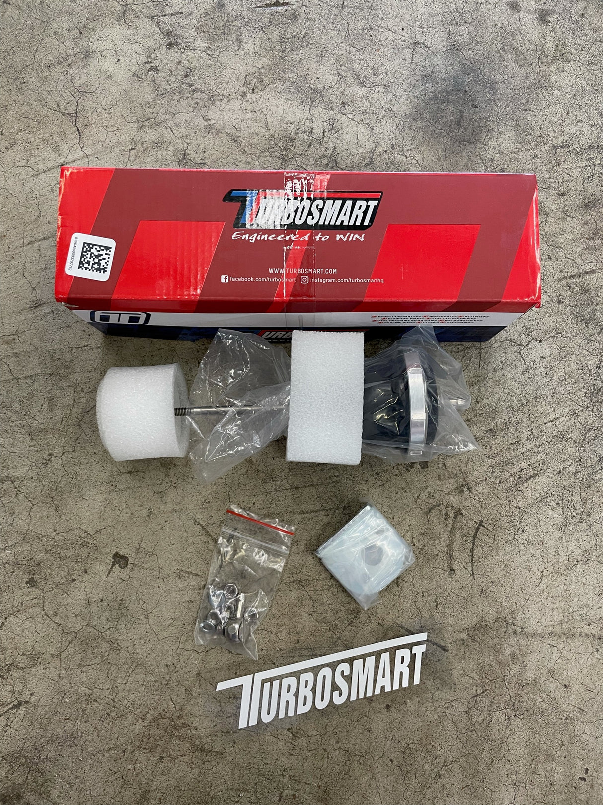 *OPEN BOX* Turbosmart IWG75 Ford EcoBoost 7 PSI Black Internal Wastegate Actuator