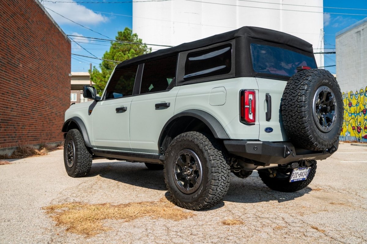 Road Armor - Road Armor 2021+ Ford Bronco Stealth Rocker Guards - Tex Blk - Panda Motorworks