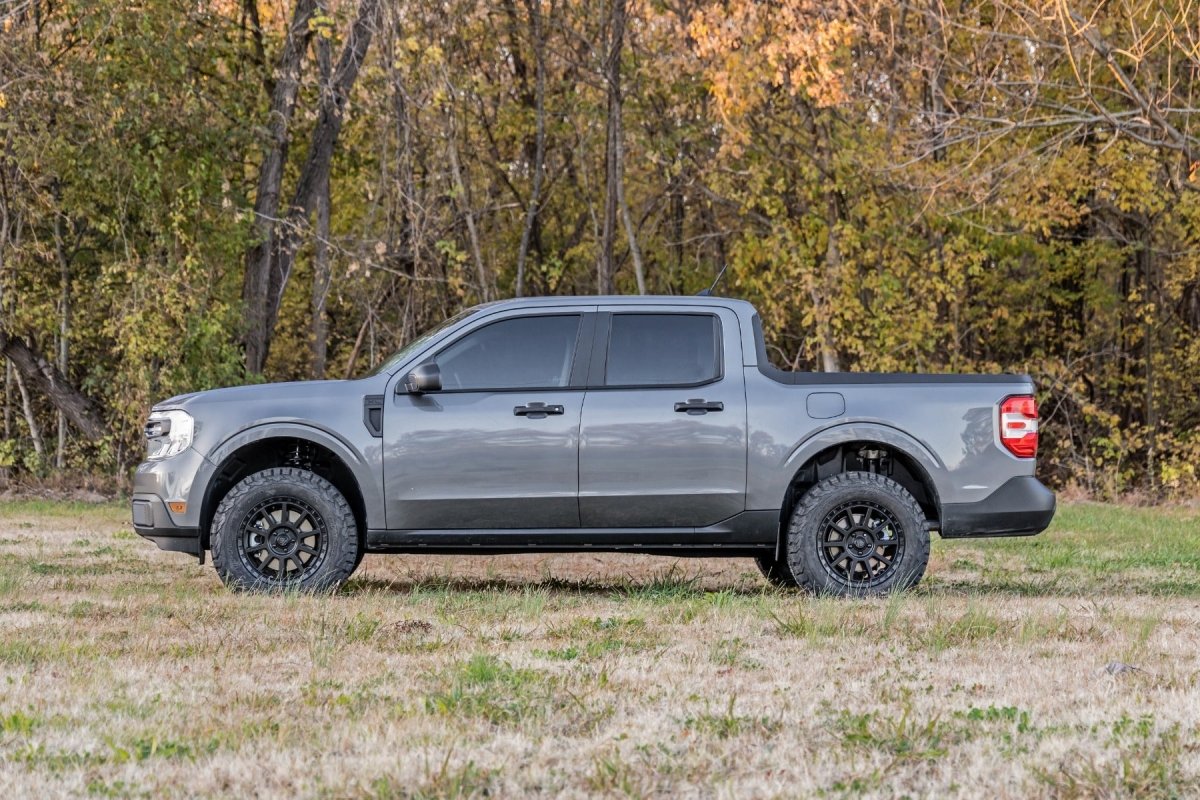 Rough Country - Rough Country 2 INCH LIFT STRUT KIT FORD MAVERICK 4WD (2022 - 2023) - Panda Motorworks