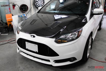Seibon - Seibon 12 - 14 Ford Focus RS - Style Carbon Fiber Hood - Panda Motorworks
